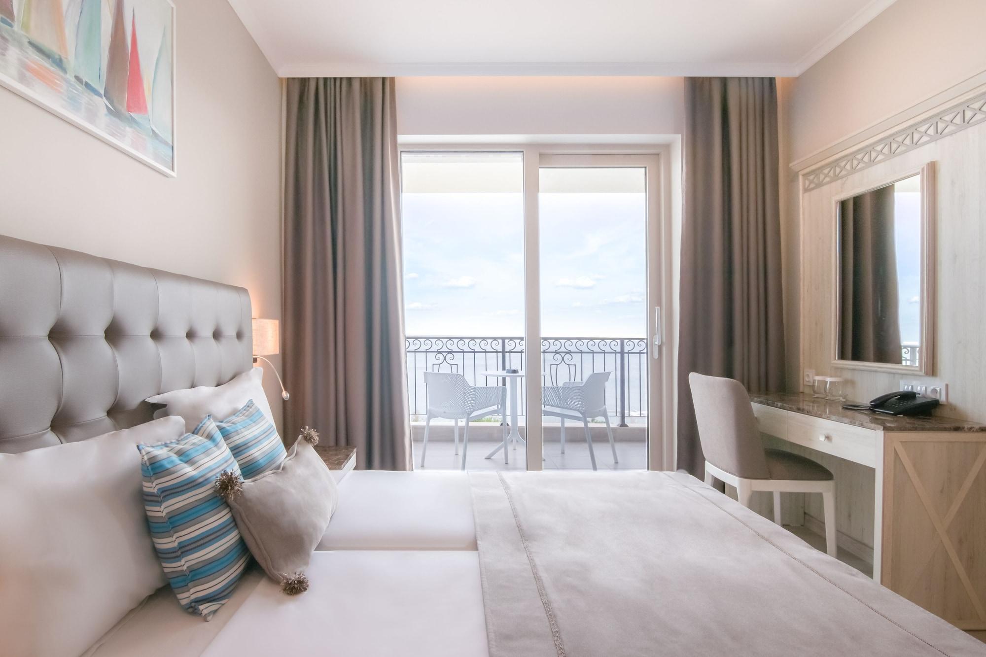 King Maron Wellness Beach Hotel Marónia Luaran gambar